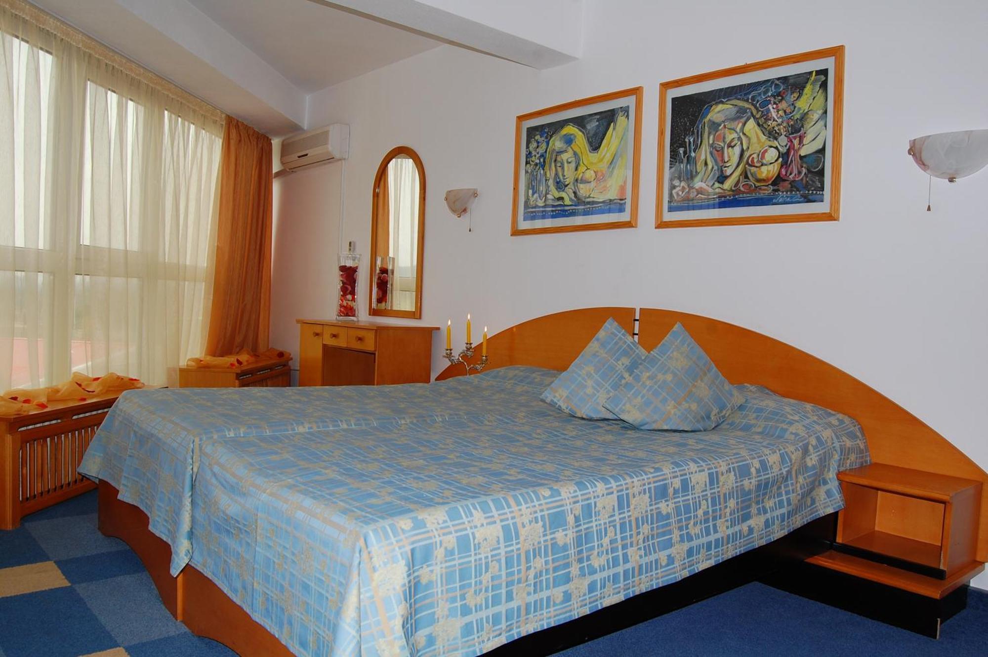 Hotel Star Питешти Экстерьер фото