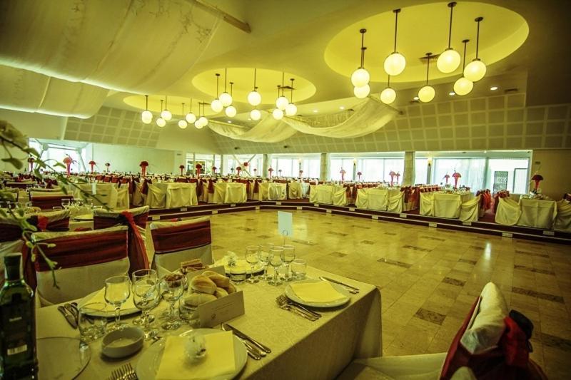 Hotel Star Питешти Экстерьер фото